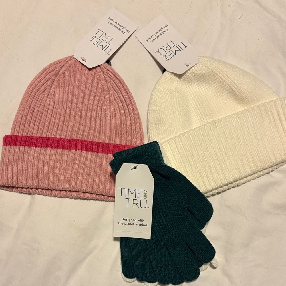 2 Time and Tru Kids' beanies and 2 Glove Set New with Tags